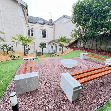 E Le Clos Des Lumières, Maison 13 Pers Avec Jardin Appartamento *