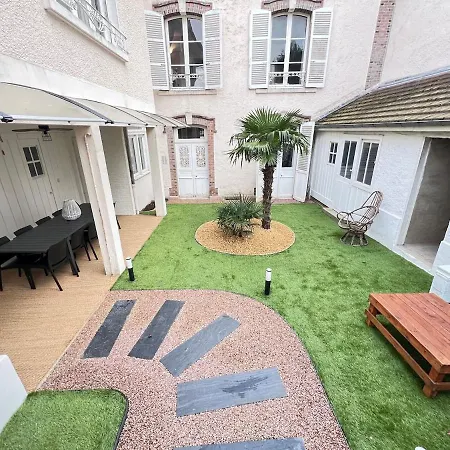 E Le Clos Des Lumières, Maison 13 Pers Avec Jardin Appartamento
