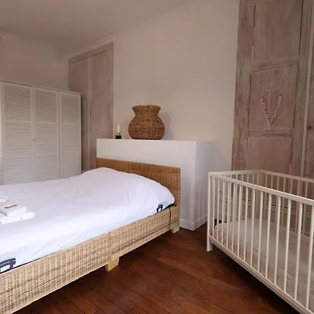 E Le Clos Des Lumieres, Maison 13 Pers Avec Jardin Épernay