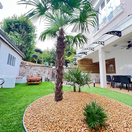 E Le Clos Des Lumières, Maison 13 Pers Avec Jardin Appartamento Épernay