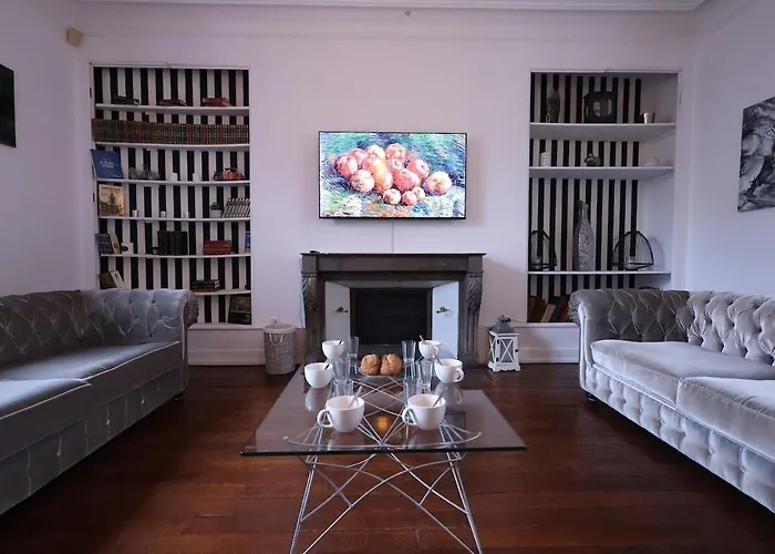 E Le Clos Des Lumières, Maison 13 Pers Avec Jardin Appartamento