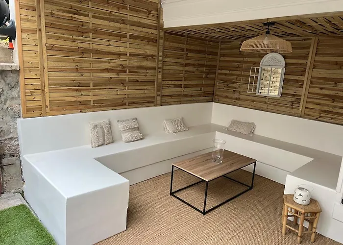 E Le Clos Des Lumières, Maison 13 Pers Avec Jardin *