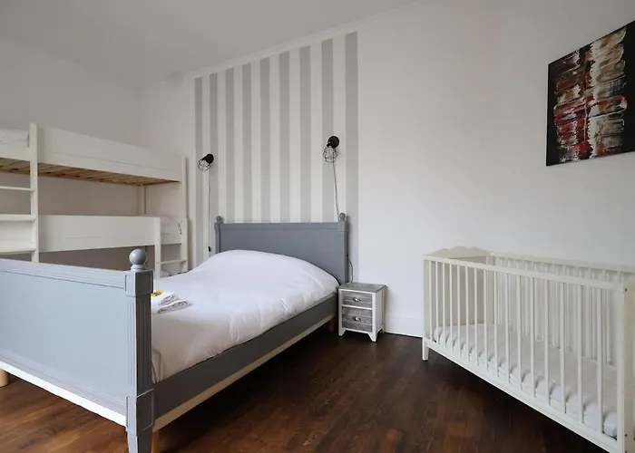 E Le Clos Des Lumières, Maison 13 Pers Avec Jardin *