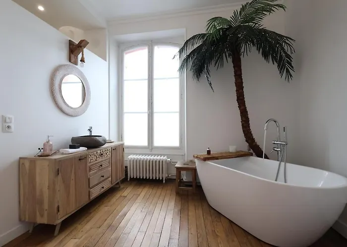 E Le Clos Des Lumières, Maison 13 Pers Avec Jardin Appartamento *