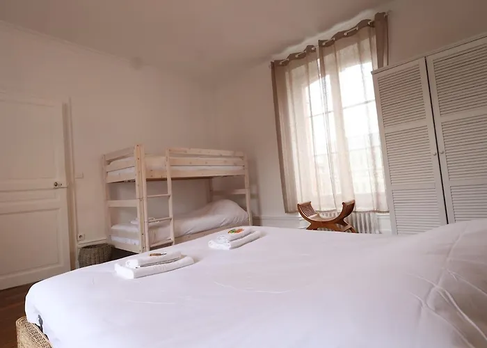 E Le Clos Des Lumières, Maison 13 Pers Avec Jardin Appartamento Épernay