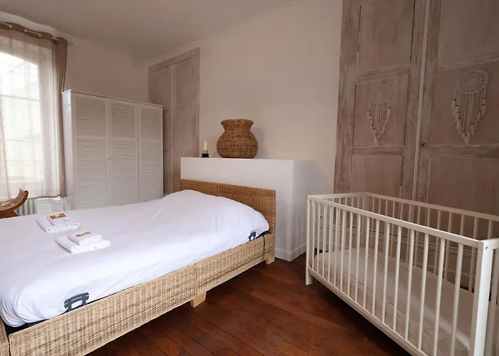 E Le Clos Des Lumières, Maison 13 Pers Avec Jardin Épernay